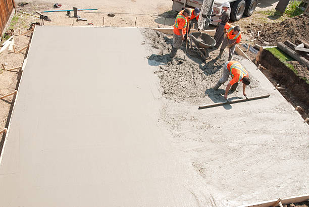 Best Best Concrete Contractor  in Bad Axe, MI